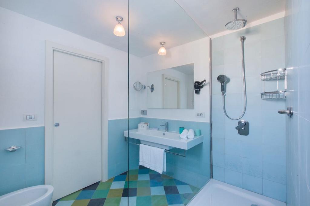 La grotta azzurra Villa Sorrento Kültér fotó